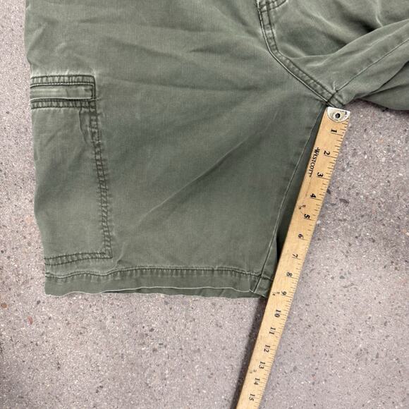 Vintage Vans Skateboarding Cargo Shorts Mens Size 32 Skate Surf - Picture 6 of 7